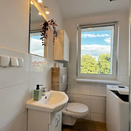 Cracov - Peaceful Retreat, 10 Minutes To Old Town & Seaside