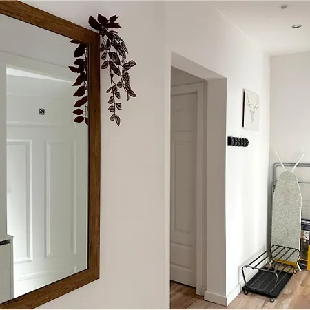 Cracov - Peaceful Retreat, 10 Minutes To Old Town & Seaside